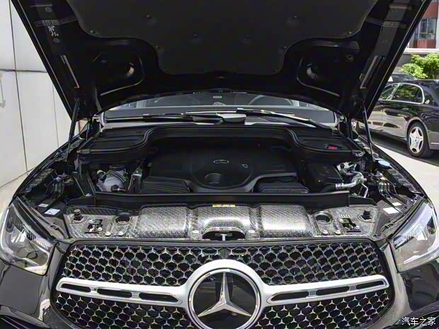 奔馳(進口) 奔馳GLE 2024款 GLE 450 4MATIC 動感型