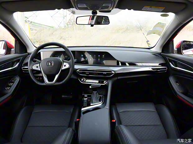 長(zhǎng)安汽車 逸動(dòng) 2020款 PLUS 藍(lán)鯨NE 1.4T GDI DCT尊貴型