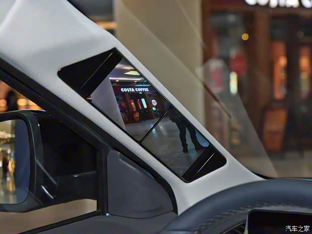 合众汽车 哪吒U 2020款 520 U酷四驱版 合众汽车 哪吒U 2020款 520 U酷四驱版