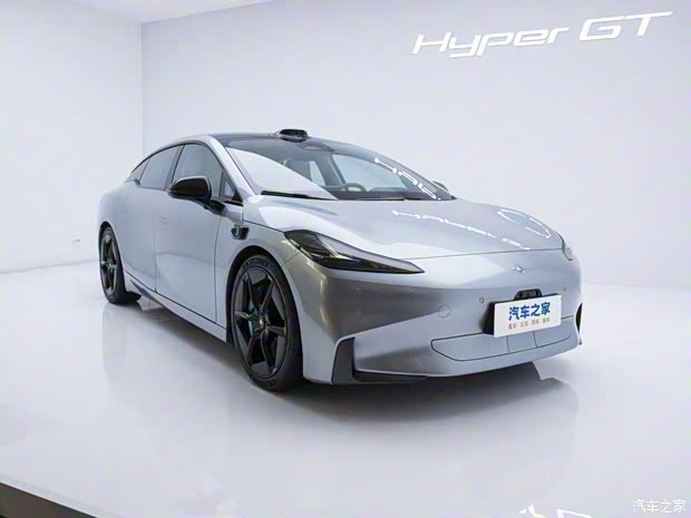 埃安 昊鉑GT 2023款  710后驅(qū)超充七翼版