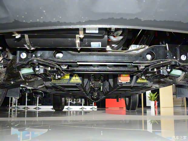 亞曼汽車 東風(fēng)瑞泰特 2018款 純電動(dòng)廂式運(yùn)輸車