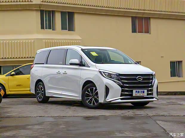 广汽乘用车 传祺M8 2021款 领秀系列 390T 尊享版