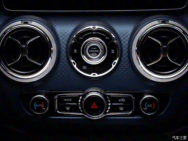 北京越野 北京BJ40 2020款 2.0T 自动四驱致敬2020版至尊型