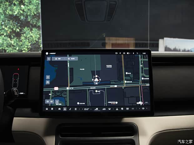 极石汽车 极石01 2023款 尊享6座版 极石汽车 极石01 2023款 尊享6座版