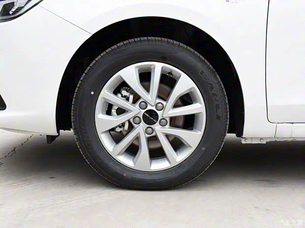 北京汽车 BEIJING-U5 2020款 1.5L 手动尊贵版