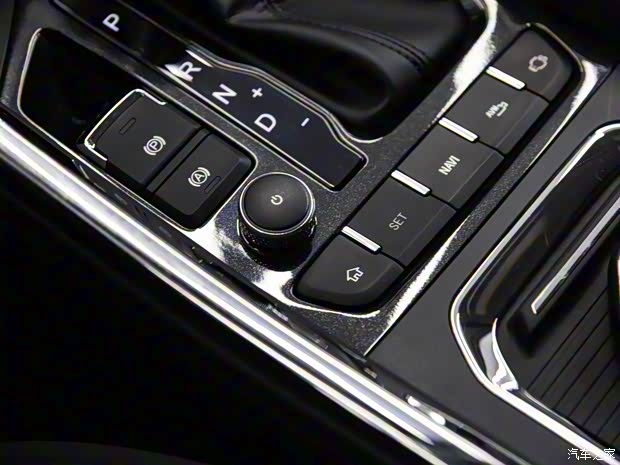 奇瑞汽车 瑞虎8 2018款 1.5T 自动旗舰型