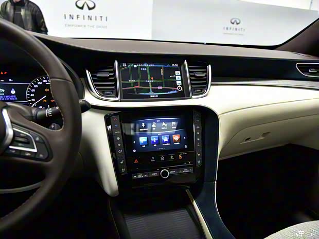 东风英菲尼迪 英菲尼迪QX50 2018款 2.0T 限量版 东风英菲尼迪 英菲尼迪QX50 2018款 2.0T 限量版