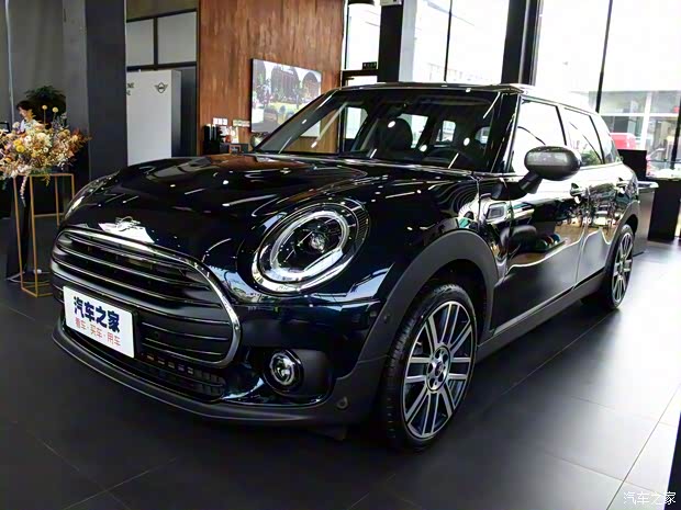 MINI MINI CLUBMAN 2022款 1.5T COOPER 鉴赏家 MINI MINI CLUBMAN 2022款 1.5T COOPER 鉴赏家