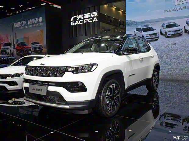 广汽菲克Jeep 指南者 2021款 220T 自动豪华型 广汽菲克Jeep 指南者 2021款 220T 自动豪华型