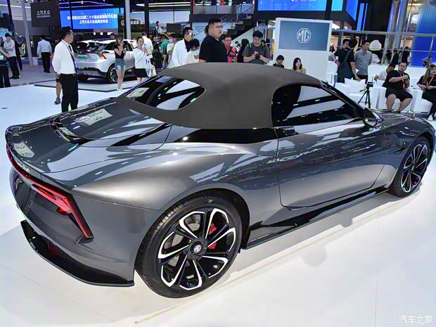 上汽集團(tuán) Cyberster 2023款 四驅(qū)版 400kW