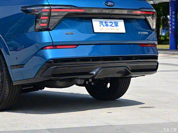 长安福特 锐界 2023款 锐界L 2.0T EcoBoost E-混动四驱七座 STLine 长安福特 锐界 2023款 锐界L 2.0T EcoBoost E-混动四驱七座 STLine