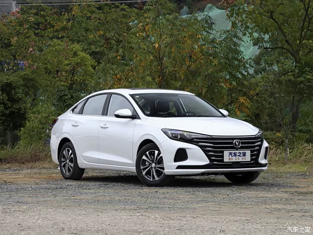 长安汽车 逸动 2020款 PLUS 百万版 1.6L GDI CVT豪华型 长安汽车 逸动 2020款 PLUS 百万版 1.6L GDI CVT豪华型
