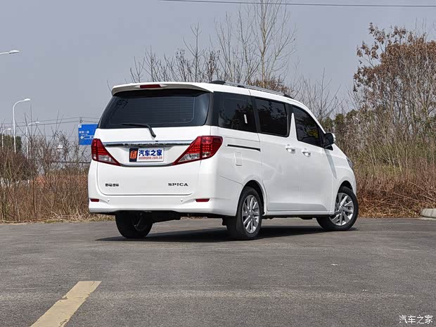 野马汽车 斯派卡 2017款 1.5L 手动豪华型