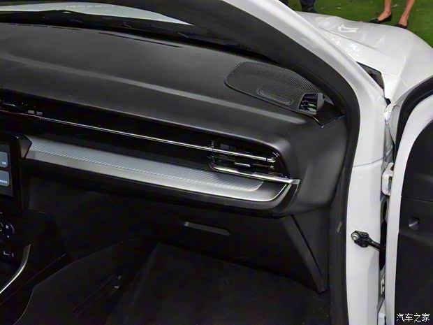 東風(fēng)雪鐵龍 雪鐵龍C3-XR 2021款 基本型