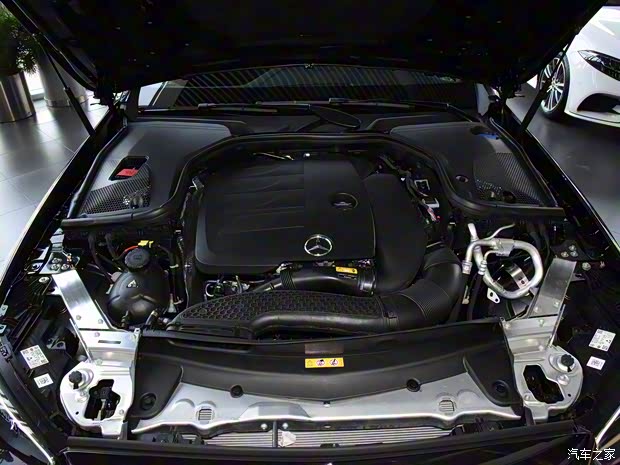 北京奔馳 奔馳E級(jí) 2021款 改款 E 260 L 運(yùn)動(dòng)型 4MATIC