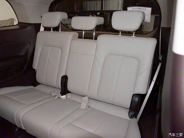 广汽乘用车 传祺M8 2021款 大师系列 390T 至尊版 广汽乘用车 传祺M8 2021款 大师系列 390T 至尊版