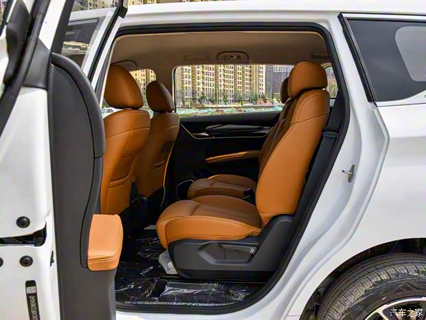 比亞迪 宋MAX 2018款 1.5T 手動智聯(lián)豪華型 6座