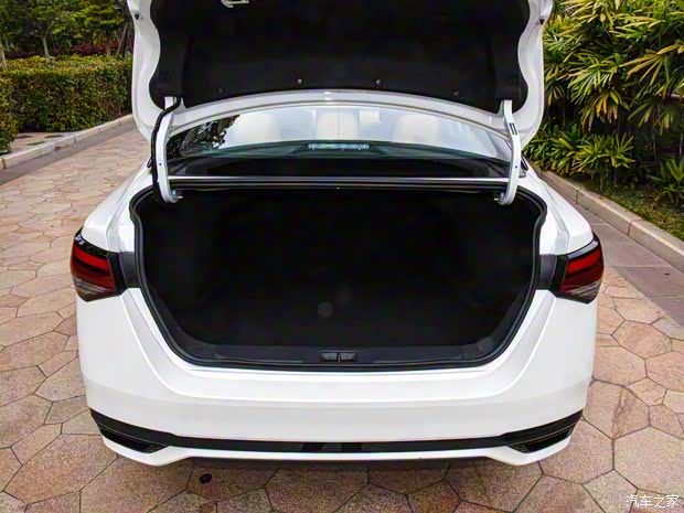 东风日产 轩逸 2023款 1.6L CVT高配版