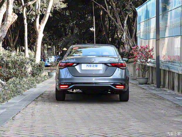 东风日产 轩逸 2023款 1.6L CVT高配版