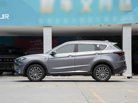 2025款 冠军版 1.5T DCT冠军MAX+ 5座 2025款 冠军版 1.5T DCT冠军MAX+ 5座