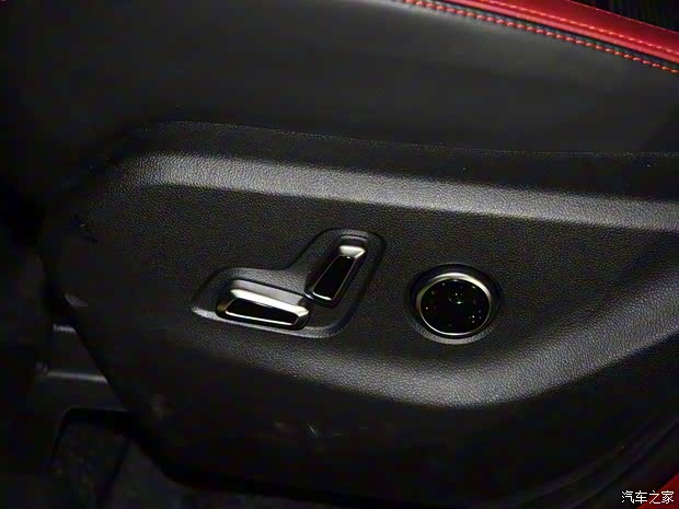 北京汽车 北京BJ40 2018款 PLUS 2.3T 自动四驱基本型