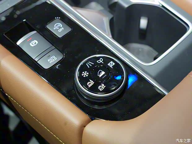 東風(fēng)日產(chǎn) 探陸 2024款 四驅(qū)基本型 6座