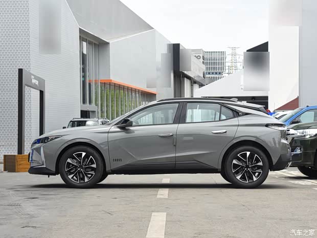 DS(進(jìn)口) DS 4 2023款 低配版