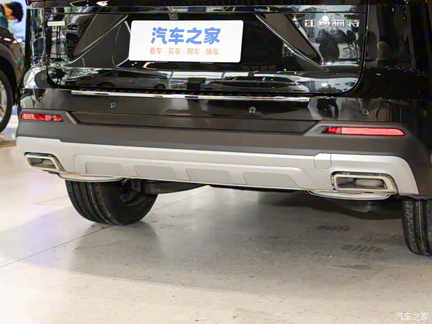 江鈴福特 領(lǐng)裕 2023款 EcoBoost 225 尊領(lǐng)型PLUS 7座（2/3/2）
