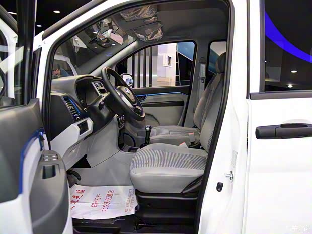 鄭州日產(chǎn) 帥客新能源 2018款 純電動(dòng)乘用車