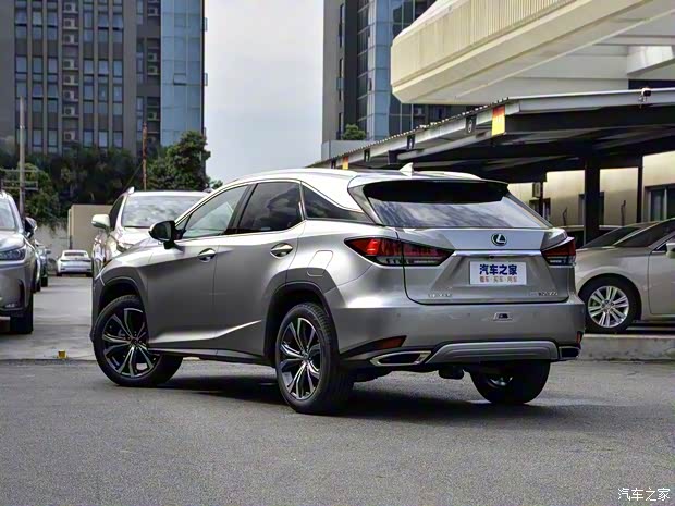 雷克萨斯 雷克萨斯RX 2020款 300 典雅版 雷克萨斯 雷克萨斯RX 2020款 300 典雅版