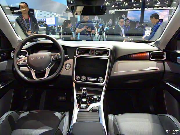 领克 领克01新能源 2018款 1.5T PHEV 劲Pro 领克 领克01新能源 2018款 1.5T PHEV 劲Pro