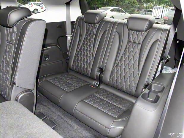 上汽通用别克 昂科威Plus 2021款 Avenir艾维亚 7座版