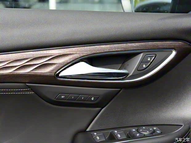 上汽通用别克 昂科威Plus 2021款 Avenir艾维亚 7座版