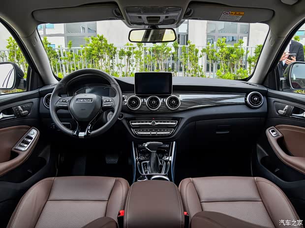 君马汽车 君马MEET 3 2018款 1.5T CVT旗舰型 君马汽车 君马MEET 3 2018款 1.5T CVT旗舰型