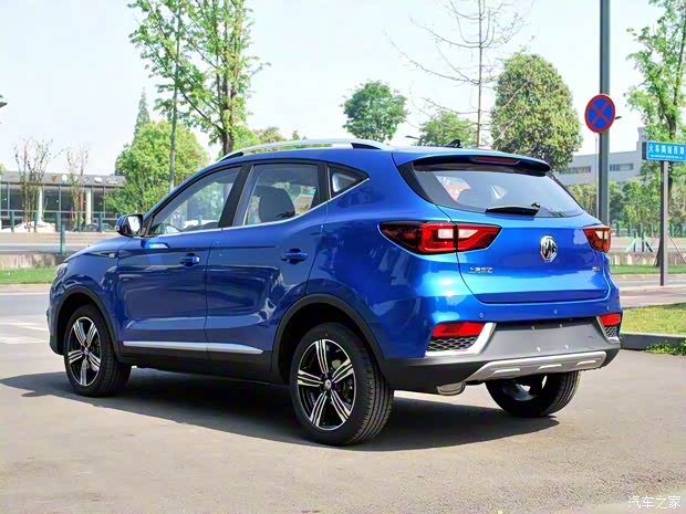 上汽集团 名爵ZS 2018款 1.5L 手动豪华版 上汽集团 名爵ZS 2018款 1.5L 手动豪华版