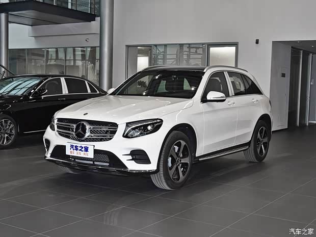 北京奔驰 奔驰GLC 2018款 改款 GLC 260 4MATIC 豪华型