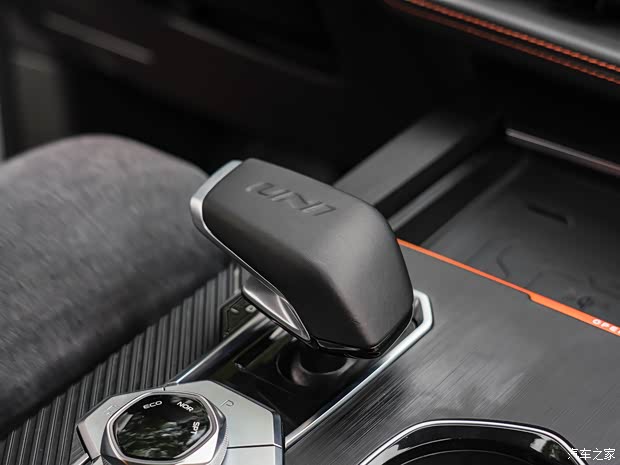 長(zhǎng)安汽車 長(zhǎng)安UNI-K 2021款 UNI量產(chǎn)版