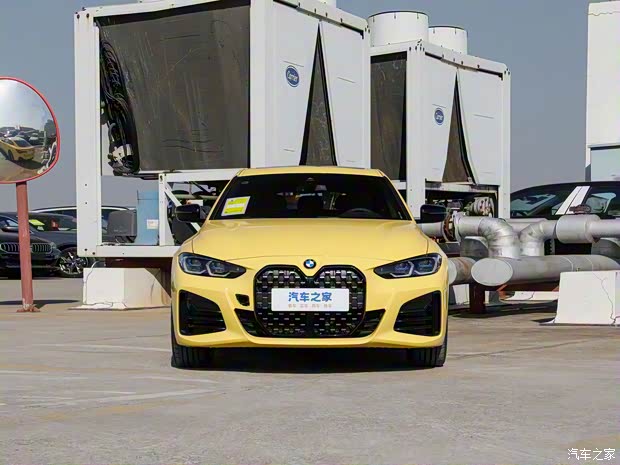 寶馬(進口) 寶馬4系 2022款 425i Gran Coupe 達喀爾黃特別版