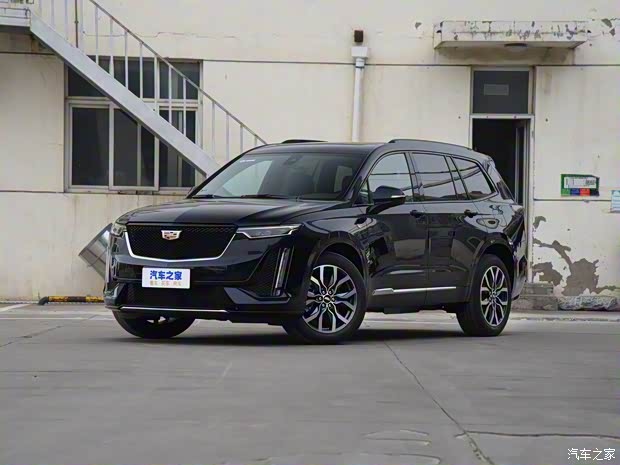 上汽通用凯迪拉克 凯迪拉克XT6 2021款 改款 2.0T 六座四驱尊贵型