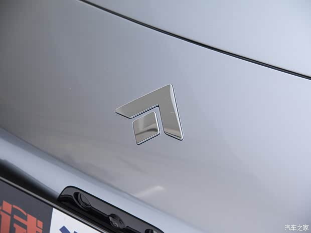 埃安 AION Hyper GT 2023款 基本型 埃安 AION Hyper GT 2023款 基本型