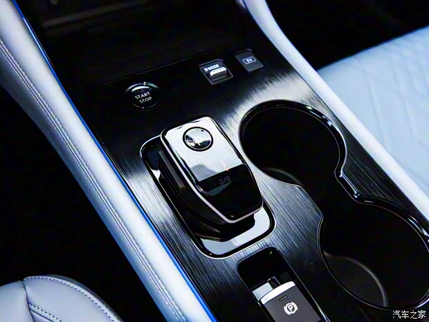 东风日产 轩逸 2023款 电驱版e-POWER 高配版