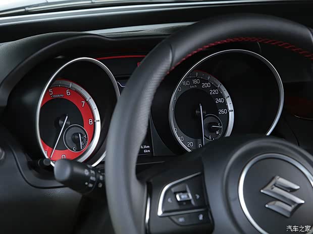 铃木(进口) 速翼特 2018款 Sport BeeRacing