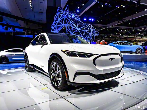 福特(進(jìn)口) Mustang Mach-E 2020款 長(zhǎng)續(xù)航全驅(qū)版 Premium