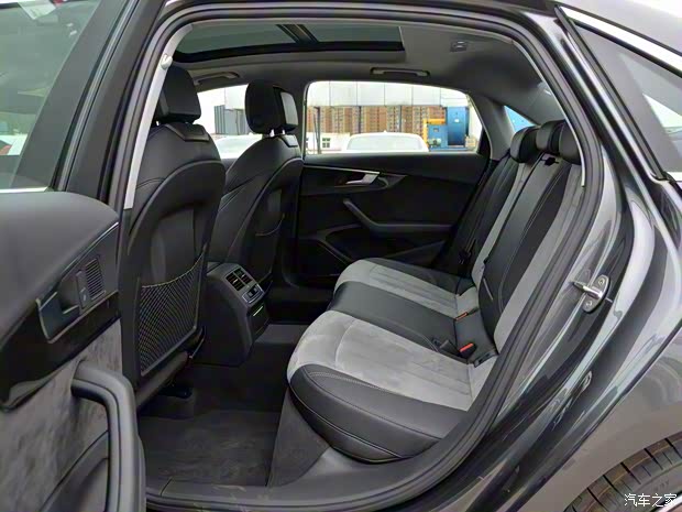 一汽-大众奥迪 奥迪A4L 2020款 45 TFSI quattro 臻选动感型