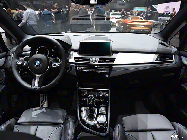 宝马(进口) 宝马2系多功能旅行车 2018款 218d 宝马(进口) 宝马2系多功能旅行车 2018款 218d