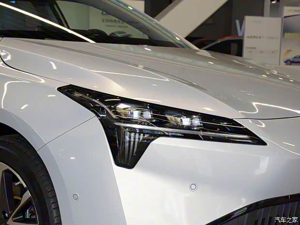 广汽埃安 AION S 2021款 Plus 基本型