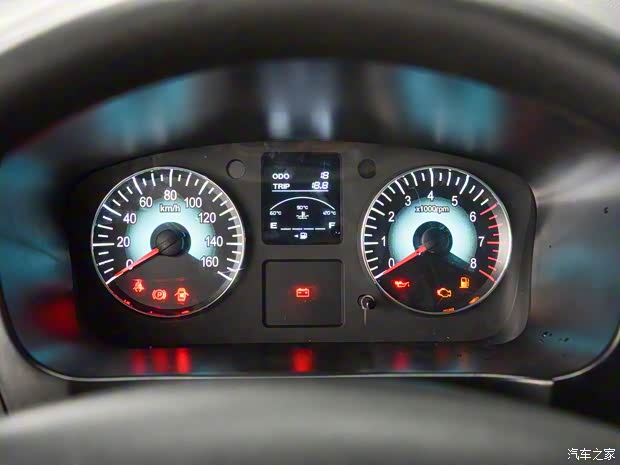 华晨鑫源 金海狮 2021款 1.5L 客车旅行狮 6座