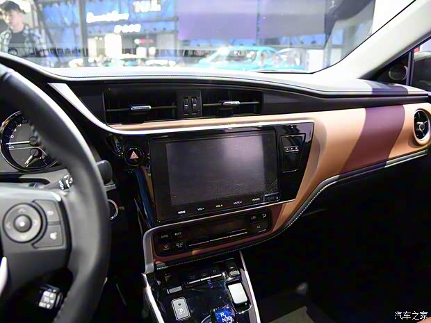 一汽豐田 卡羅拉新能源 2018款 基本型