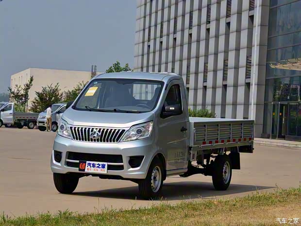 长安轻型车 长安星卡L1 2019款 1.5L货车标准型加宽单排额载955kg