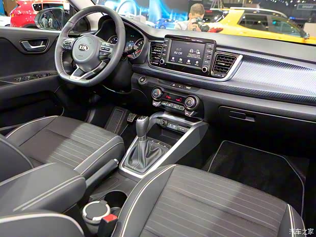 起亞(進(jìn)口) 銳歐(海外) 2018款 GT Line 起亞(進(jìn)口) 銳歐(海外) 2018款 GT Line